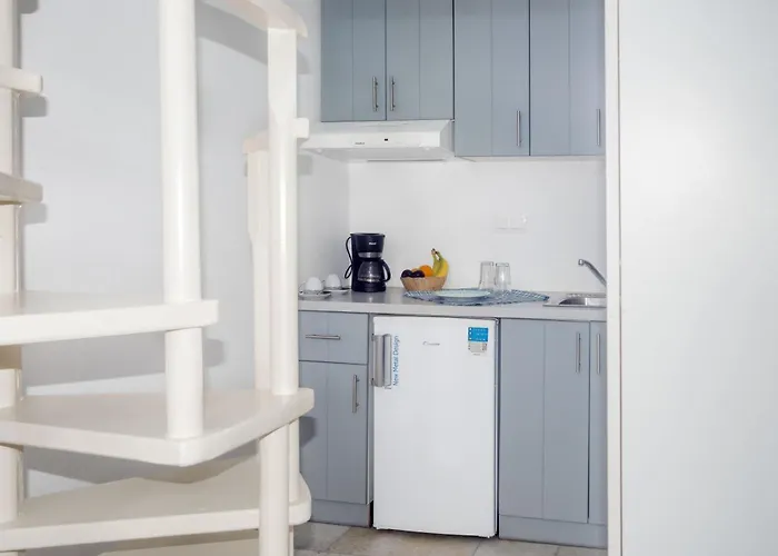 Depis Suites & Apartments
